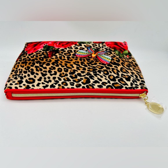 Leopard Print Carry Case - Picture 2 of 3